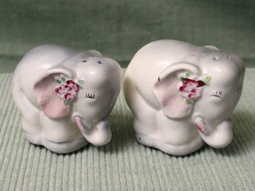 Flirty Elephants -Vintage Salt & Pepper Shakers