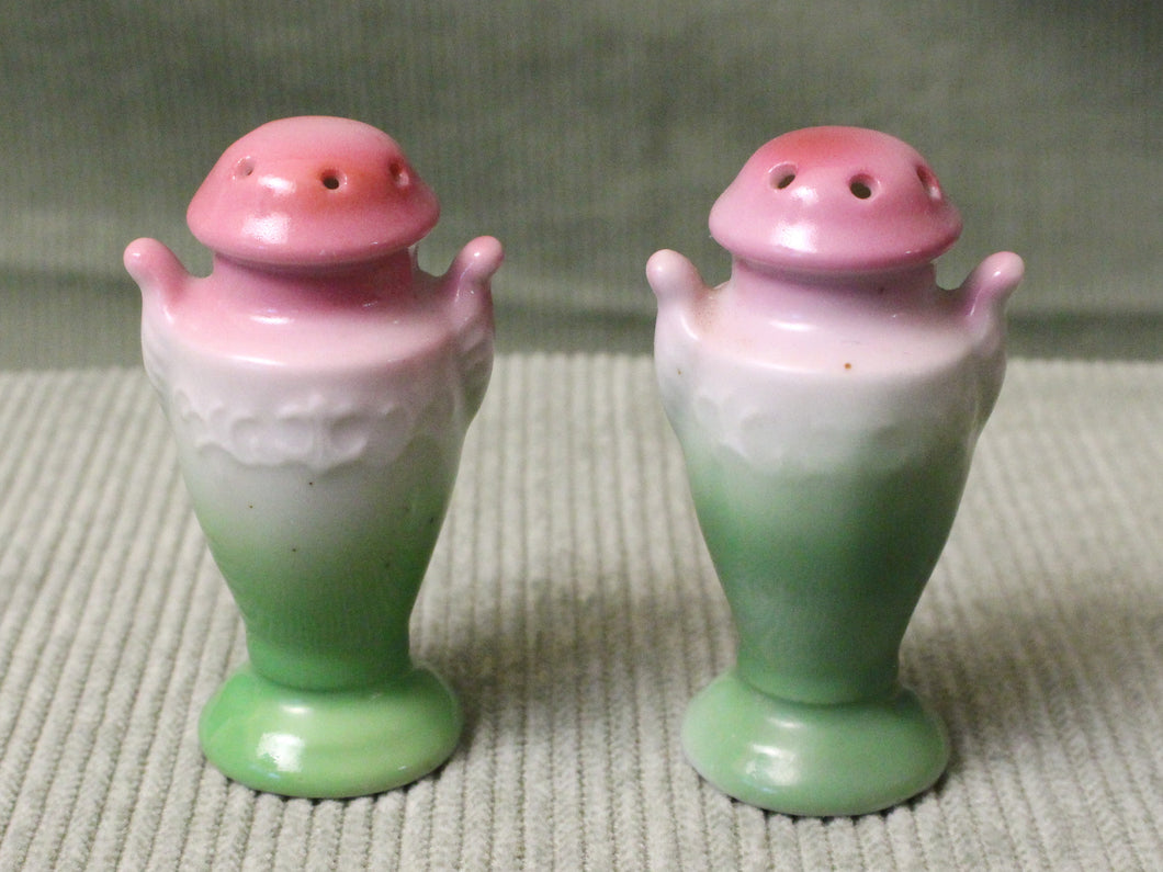 Green & Pink Urn -Vintage Salt & Pepper Shakers