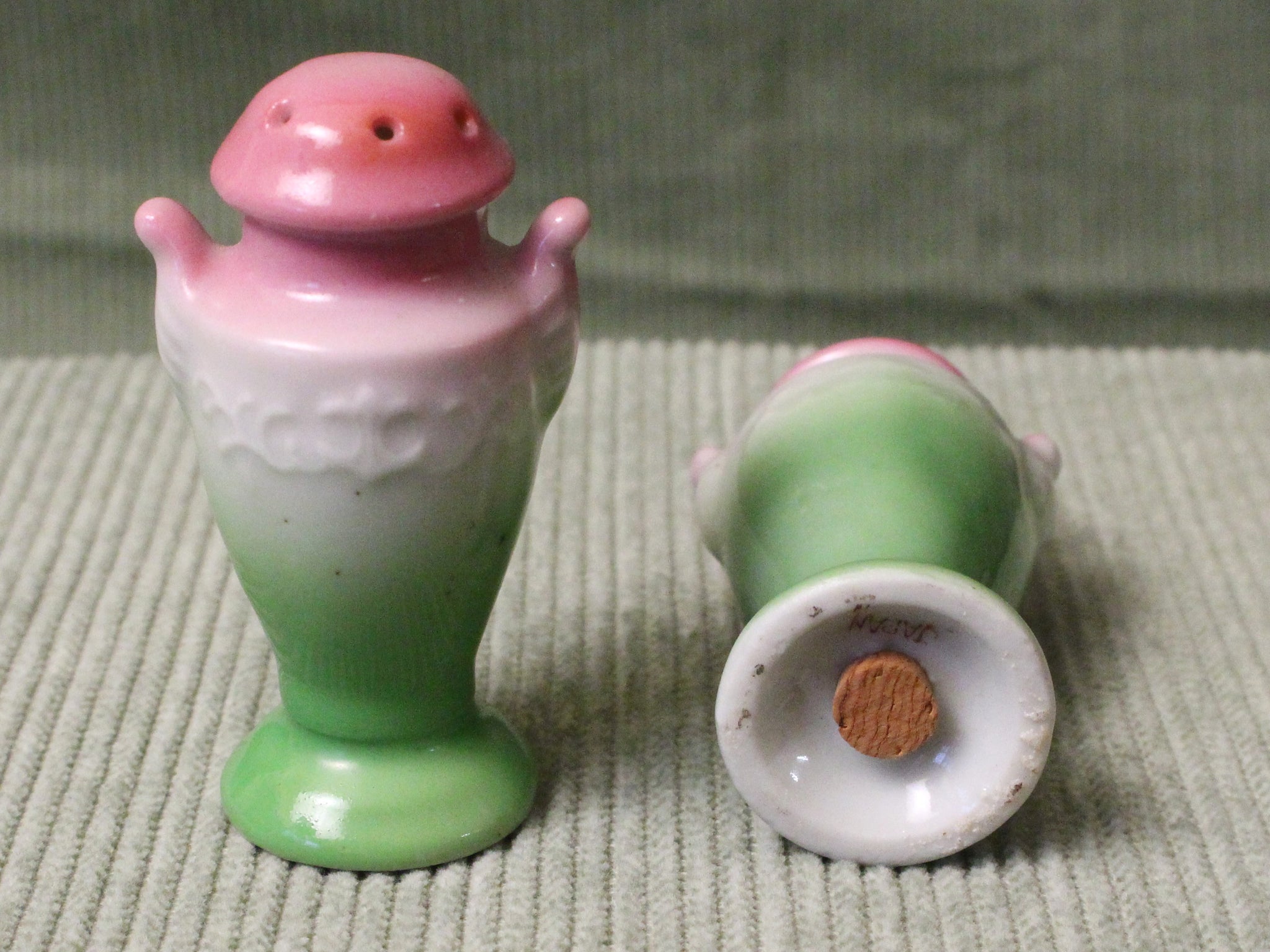 Green & Pink Urn -Vintage Salt & Pepper Shakers – Carter and Holmes Orchids